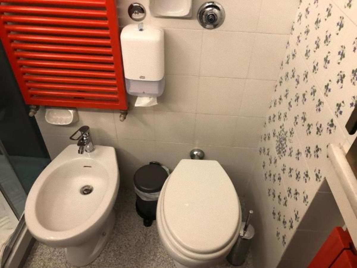 Tourist House Bologna - Fringe - Self Check-Inアパートメント エクステリア 写真